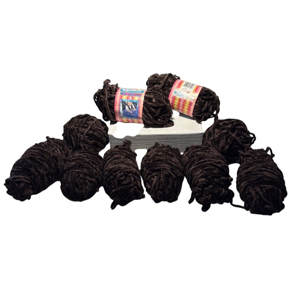Bernat Velour Yarn 10 Pack Super Bulky 6 Chocolate Tard 100% Acrylic 100g 3.5oz